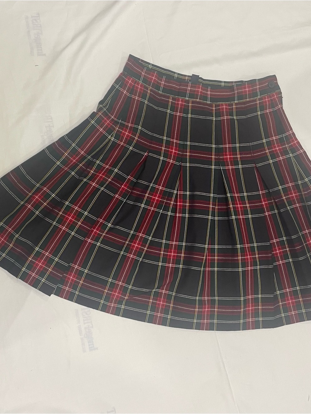 Parker Red and Black Plaid Pleated Circle Skirt. Size 7